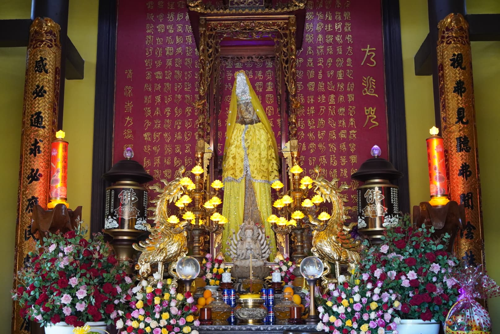 Sáng 24-12-2004, ngư dân phát hiện pho tượng Phật trôi dạt vào bờ biển Hòn Dứa, Đắk Lắk. Pho tượng được đưa về chùa Thanh Lương thờ cúng.